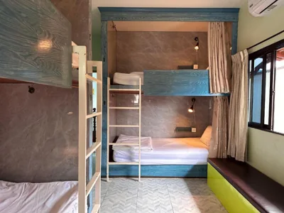 Posto letto in camerata mista da 4 posti con bagno in comune — The Luna